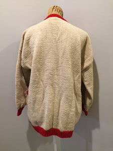 Kingspier Vintage - Hand knit cardigan in beige and red with sheep motif and buttons. Made with synthetic fibers.