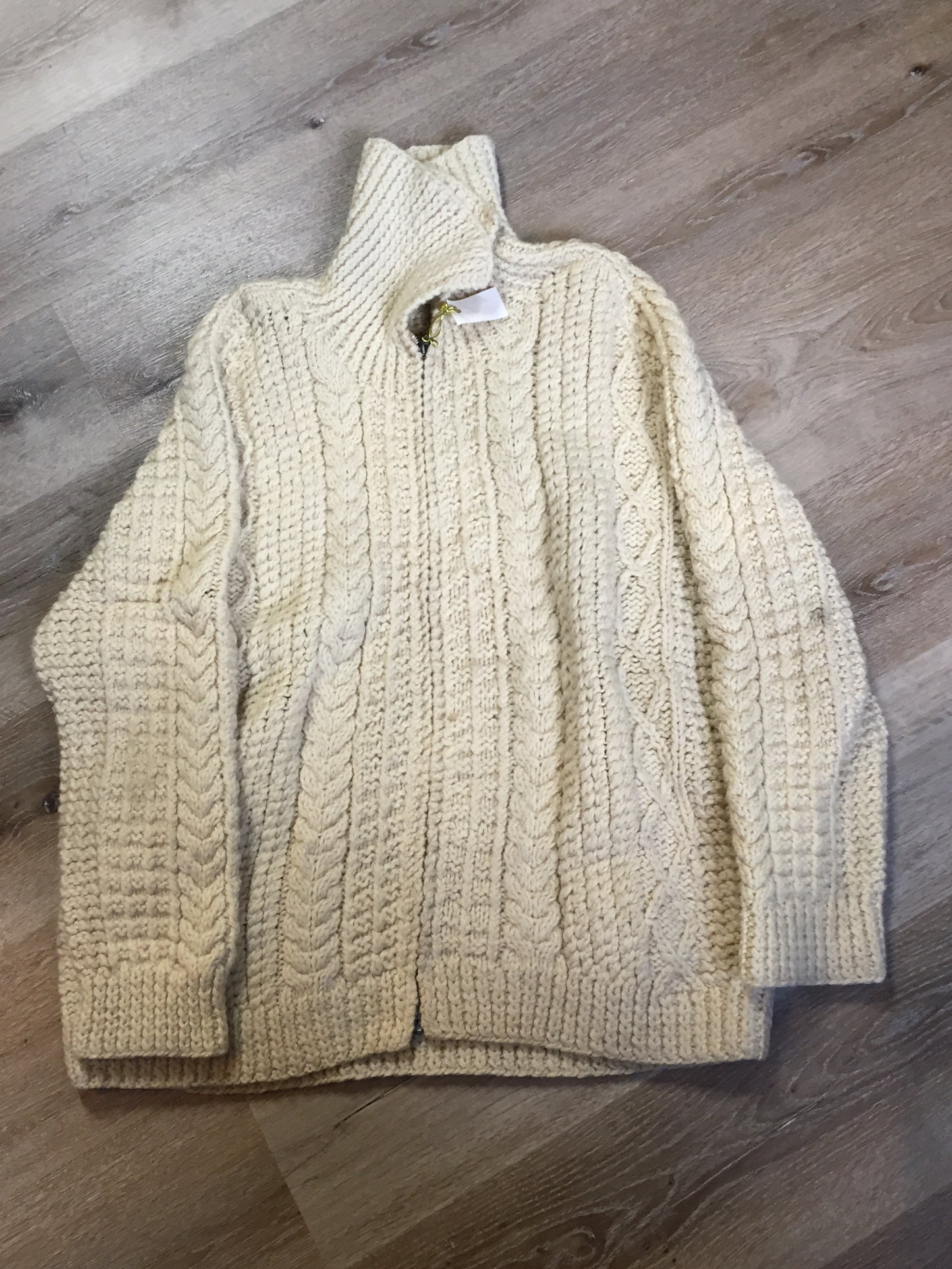 Kingspier Vintage - Hand knit wool cardigan in cream with zipper and pockets. Made in Nova Scotia. Size XL (mens).