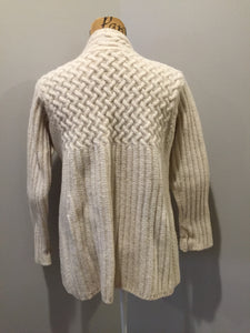 Kingspier Vintage - Vintage Inis Crafts merino wool cardigan in cream with one button closure at the collar. Size large.