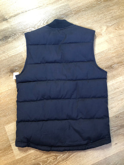 Kingspier Vintage - Merona navy blue puffer vest with zipper closure, slash pockets and inside pocket. Size small.