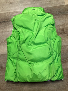 Kingspier Vintage - Nike white and green reversible down filled vest with zipper closure and slash pockets. size small.