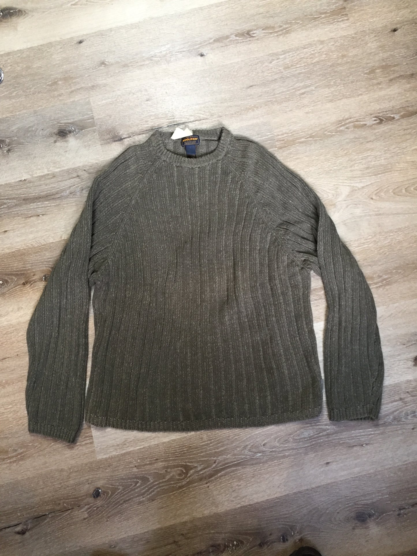 Kingspier Vintage - Woolrich ribbed knit wool sweater in army green. Size XL.