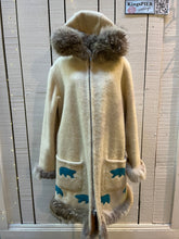 Load image into Gallery viewer, Vintage white 100% wool northern parka, with zipper closure, patch pockets, fur trim and felt applique details.

Indigenous made
Chest 48”
