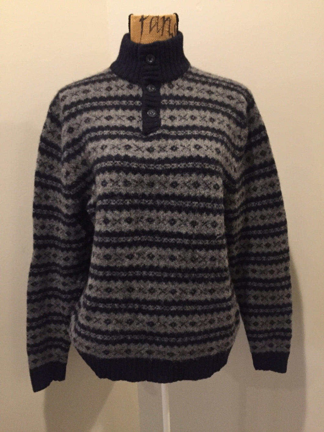Kingspier Vintage - Eddie Bauer navy and grey wool sweater. Size medium.