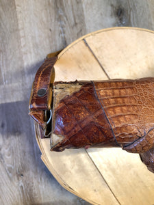 Kingspier Vintage - Rare brown reptile handbag with full alligator body detail, silver hardware, adjustable strap, leather lining and one inside zip pocket.