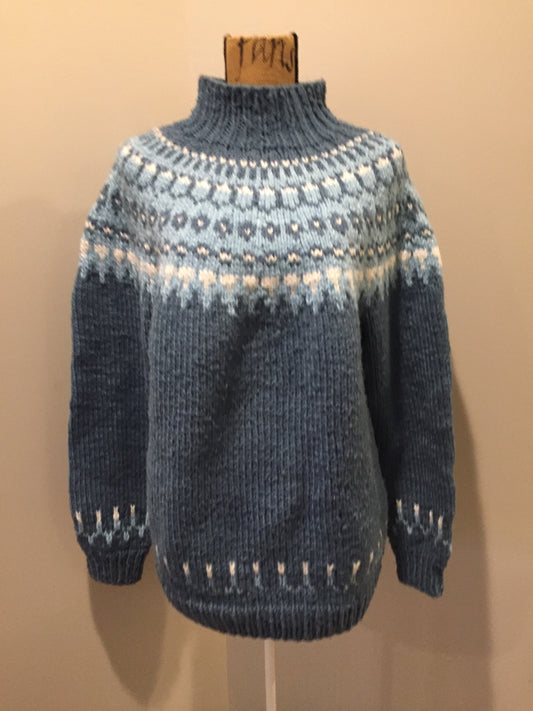 Kingspier Vintage - Hand knit blue lopi style sweater. Unknown fibres. Made in Canada. Size M/L.