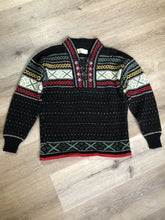 Load image into Gallery viewer, Kingspier Vintage - Figgio black, red, green, yellow, cream, 100% wool sweater. Made in Norway.
