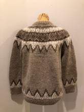 Load image into Gallery viewer, Kingspier Vintage - Handknit natural wool lopi sweater with brown and cream design. Made in Nova Scotia, Canada. Size medium. 
