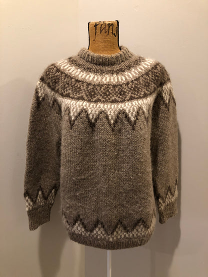 Kingspier Vintage - Handknit natural wool lopi sweater with brown and cream design. Made in Nova Scotia, Canada. Size medium. 