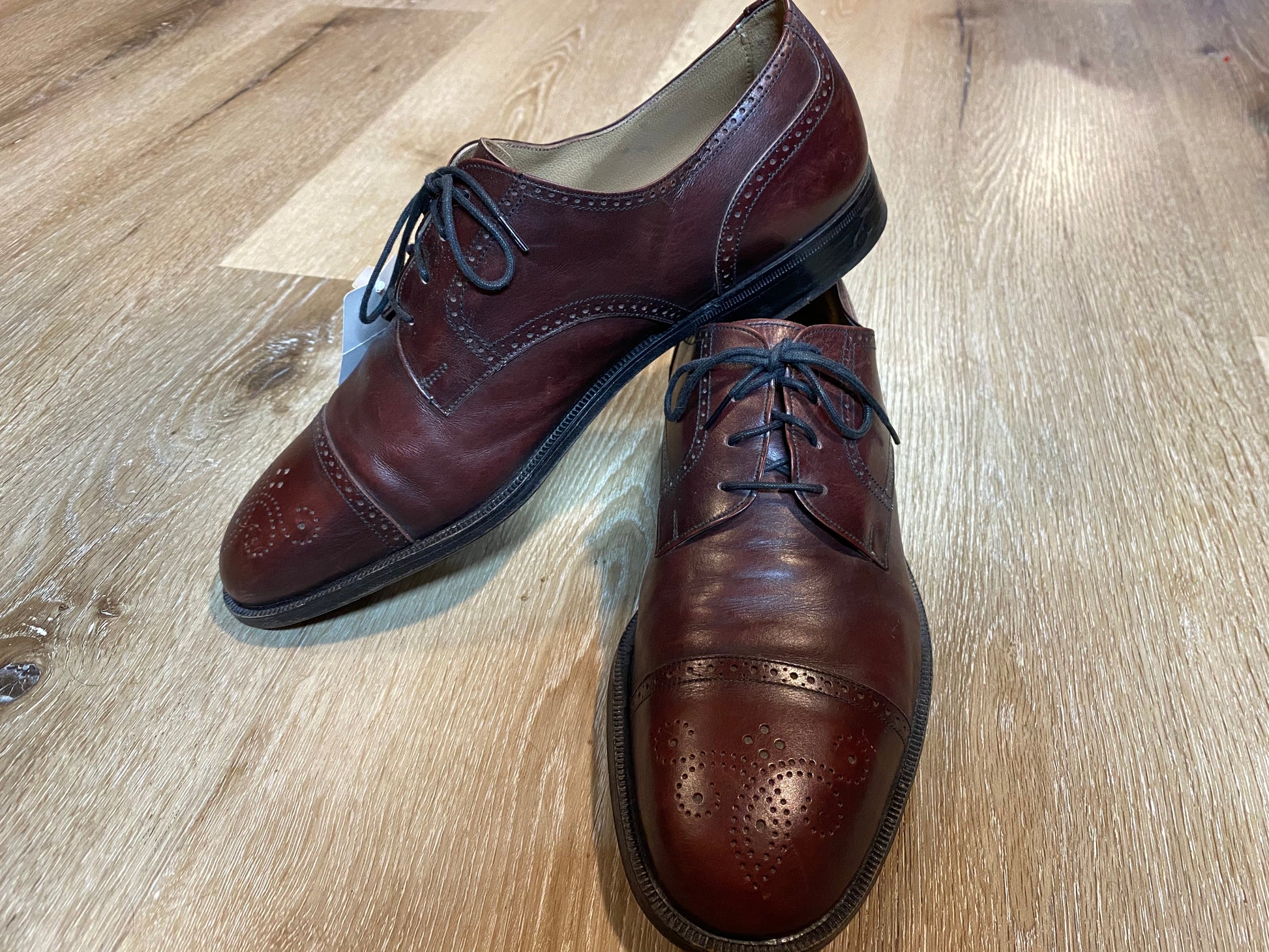 Kingspier Vintage - Burgundy Half Brogue Cap Toe Derbies by Red Shoe - Sizes: 6M 7.5W 38-39EURO, Vero Cuoio Leather Soles and Half Rubber Heels