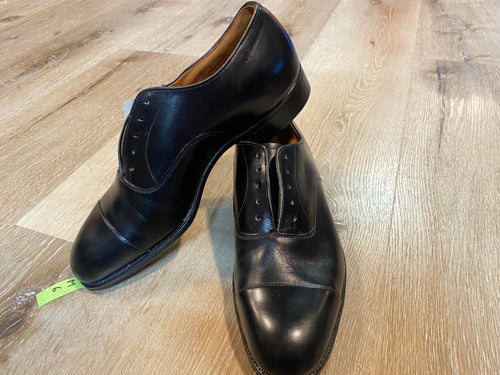 Kingspier Vintage -  Black Cap Toe Oxfords by Alan McAfee LTD London W.I.- Sizes: 6M 7.5W 38-39EURO, Made in England, Leather Soles
