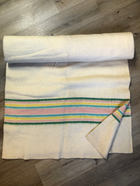 Kingspier Vintage - Vintage white 100% wool blanket with green, blue, yellow and pink stripe at both ends. Fits a twin size bed.