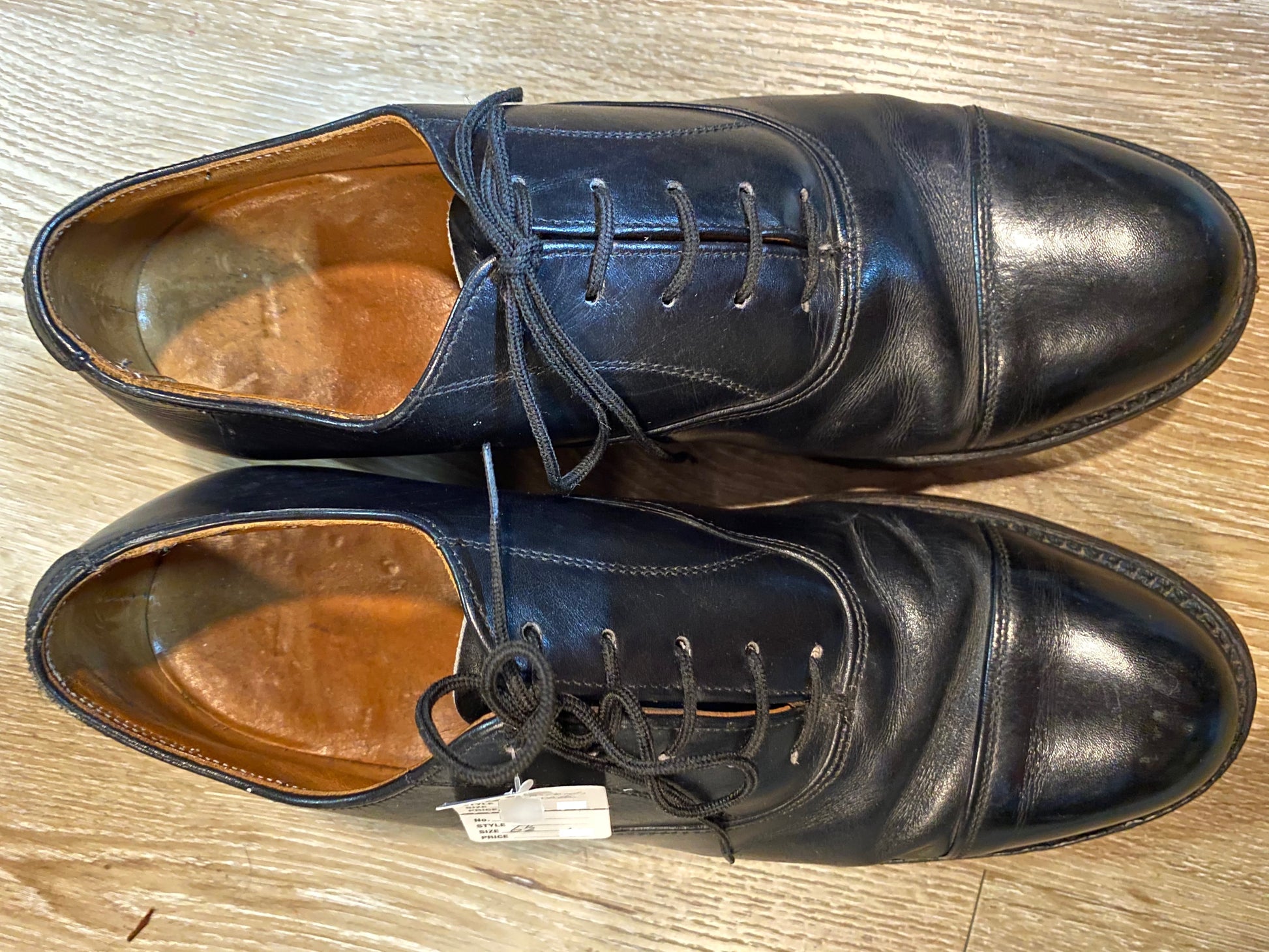 Kingspier Vintage - Black Leather Plain Cap Toe Oxfords - Sizes: 6.5M 8W 39-40EURO, Made in Canada, Leather Soles, Biltrite Rubber Heels