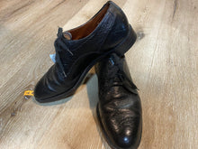 Load image into Gallery viewer, Kingspier Vintage - Black Textured Buffalo Leather Plain Toe Derbies by Hartt - Sizes: 7M 8.5W 39-40EURO, Made in Canada, Canada’s Quality Shoemakers, Leather Soles and Insoles, Biltrite Rubber Heels
