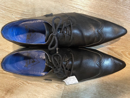 Kingspier Vintage - Black Point Toe Wingtip Derbies by John Fluevog Shoes - Sizes: 7M 8.5W 39-40EURO, Made in Portugal, Blue Lining, Rubber Sole