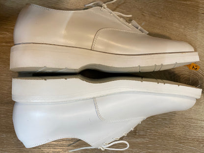 Kingspier Vintage - All White Plain Toe Oxfords by Canada West Shoe - Sizes: 7M 8.5W 39-40EURO, Made in Canada, Nurse Shoes, Leather Insoles, Vibram Rubber Soles