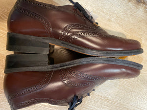 Kingspier Vintage - Burgundy Full Brogue Wingtip Oxfords by Eaton Birkdale - Sizes: 7M 8.5W 39-40EURO, Made in Czechoslovakia, Leather Soles and Rubber Heels