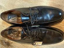 Load image into Gallery viewer, Kingspier Vintage - Black Leather Derbies by Hartt - Sizes: 7M 8.5W 39-40EURO, Made in Canada, Canada’s Finest Shoemakers, Leather Soles, Goodyear Rubber Heels
