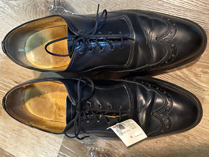 Kingspier Vintage - 1970s Black Quarter Brogue Wingtip Oxfords by Jarman Benchmark- Sizes: 7.5M 9M 40-41EURO, Made in Canada, Cuir Veritable Leather Soles, Rubber Cushion Tread Heels