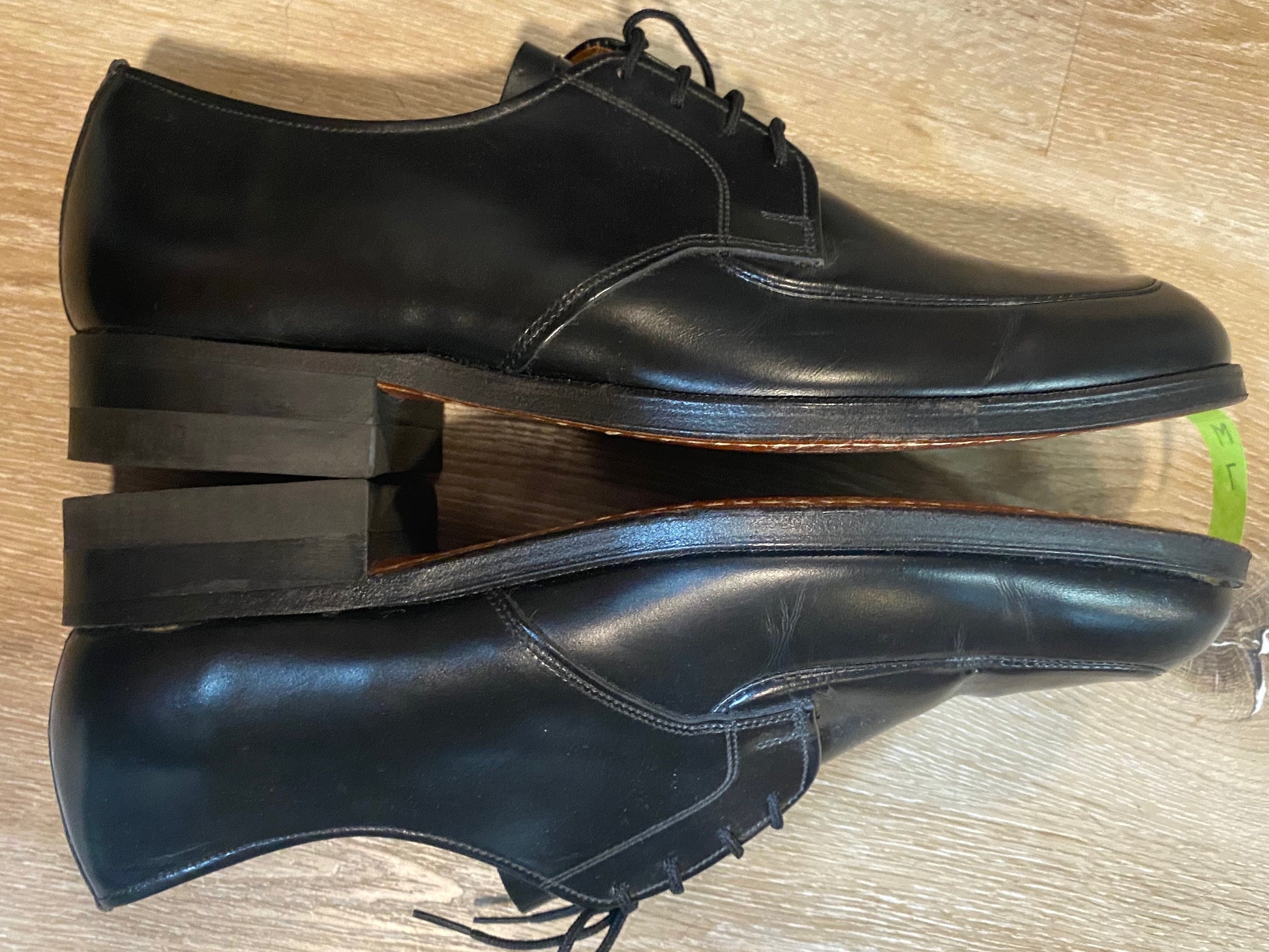 Kingspier Vintage - Black Leather Derbies by Eaton Sanitized, Sizes: 7M 8.5W 39-40EURO, Made in Canada, Leather Soles, Biltrite Rubber Heels