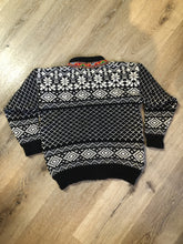 Load image into Gallery viewer, Vintage and Handmade “Made for Norway” 100% wool cardigan in a colourful Norwegian pattern with pewter clasps. Made in Norway - Kingspier Vintage
