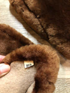 Kingspier Vintage - Vintage shorn beaver fur mittens with dark brown leather palm, adjustable strap at the wrists and wool lining. Size medium mens.