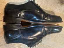 Load image into Gallery viewer, Kingspier Vintage - Black Quarter Brogue Cap Toe Oxfords by Bostonian Classics - Sizes: 8M 10W 41EURO, Made in China, Leather Upper and Lining, Bostonian First Flex Leather Soles and Rubber Heels
