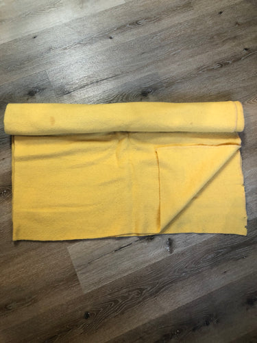 Kingspier Vintage - Vintage Ayer’s 100% wool lap blanket in yellow. Made in Canada
