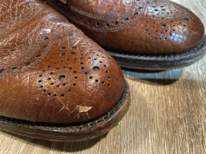 Kingspier Vintage - Brown Full Brogue Wingtip Derbies by The Florsheim Shoe - Sizes: 9M 11W 42EURO, Made in Canada, Large Full Grain Textured Leather, Some Flaking on Right Toe, Leather Soles, Rubber Heels