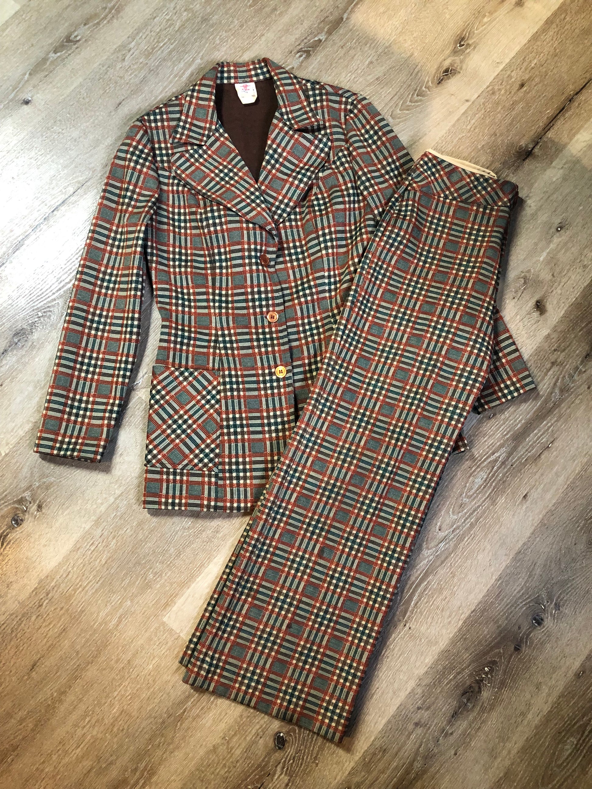 Vintage Mr. Toni 1970s 100% polyester two piece suit in rust, white and green plaid. Union made in Canada - Kingspier Vintage