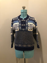 Load image into Gallery viewer, Vintage Nordstrikk 100% wool quarter cut jumper with colourful blue and yellow Norwegian pattern and pewter clasps. Made in Norway  - Kingspier Vintage
