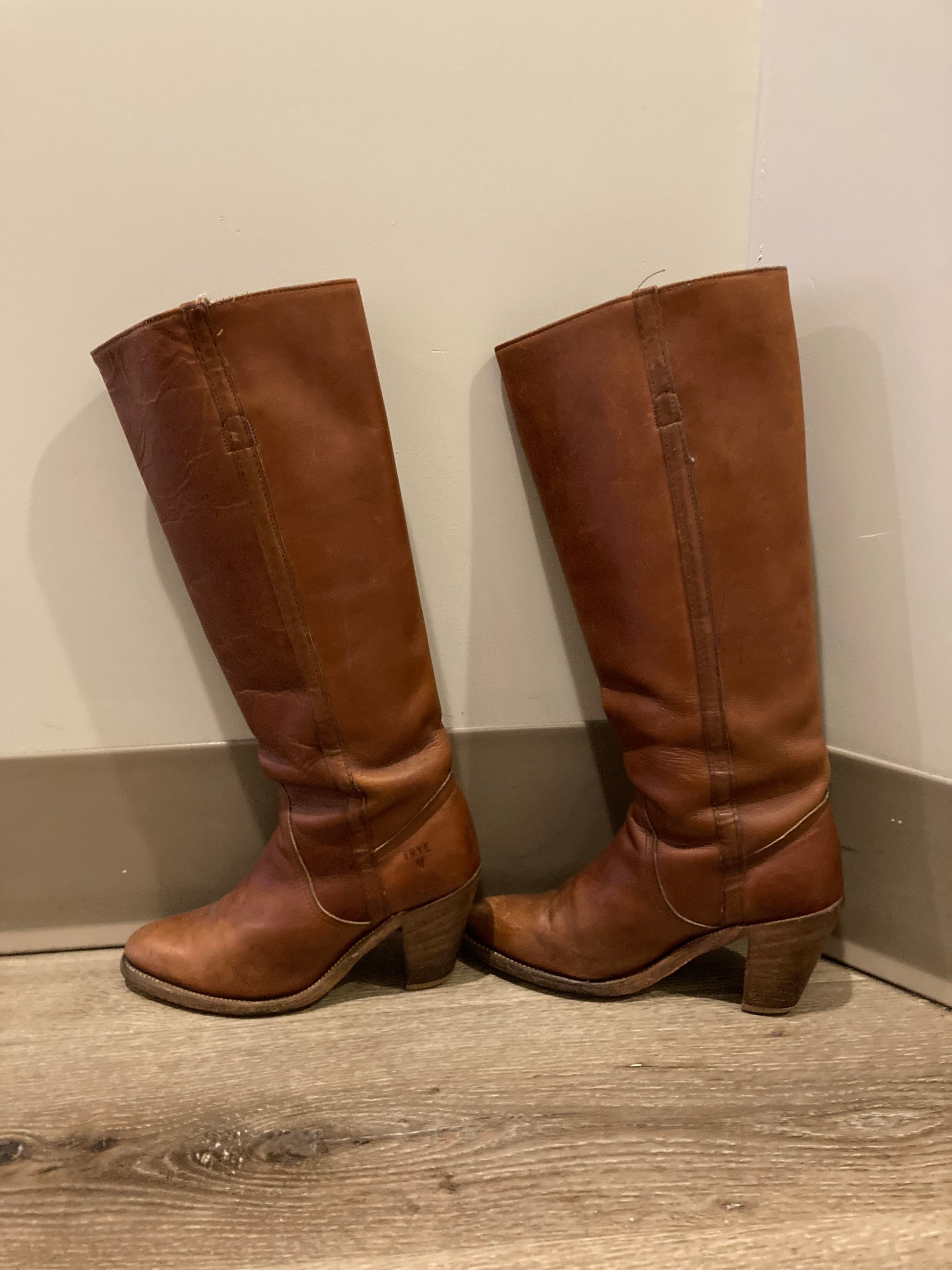 Vintage Frye brown leather knee high boots with 3" high heel.  Size 7.5W US/ 38 EUR