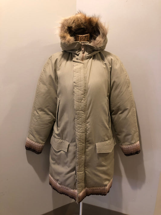 Kingspier Vintage - Vintage Rice Sportswear beige down-filled parka, with a fox fur trimmed hood. This exceptionally warm parka has embroidered ribbon detail in the cuffs and bottom hem. Parka features zipper and ribbon button closures, flap pockets and handwarmer pockets, Size medium. Made in Canada.