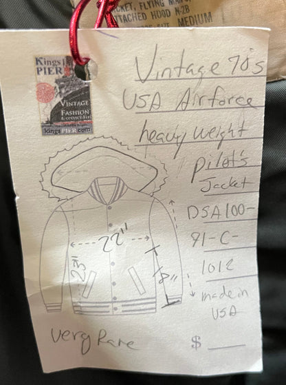 Very Rare Vintage circa 1971 USAF flying man’s, heavy pilot’s jacket, DSA100-71-C-1012, made by Alpha Industries with fur trimmed snorkel hood, zipper and button closures, 100% wool pile lining, multiple pockets and US Air Force emblem.

Made in USA
Size Medium