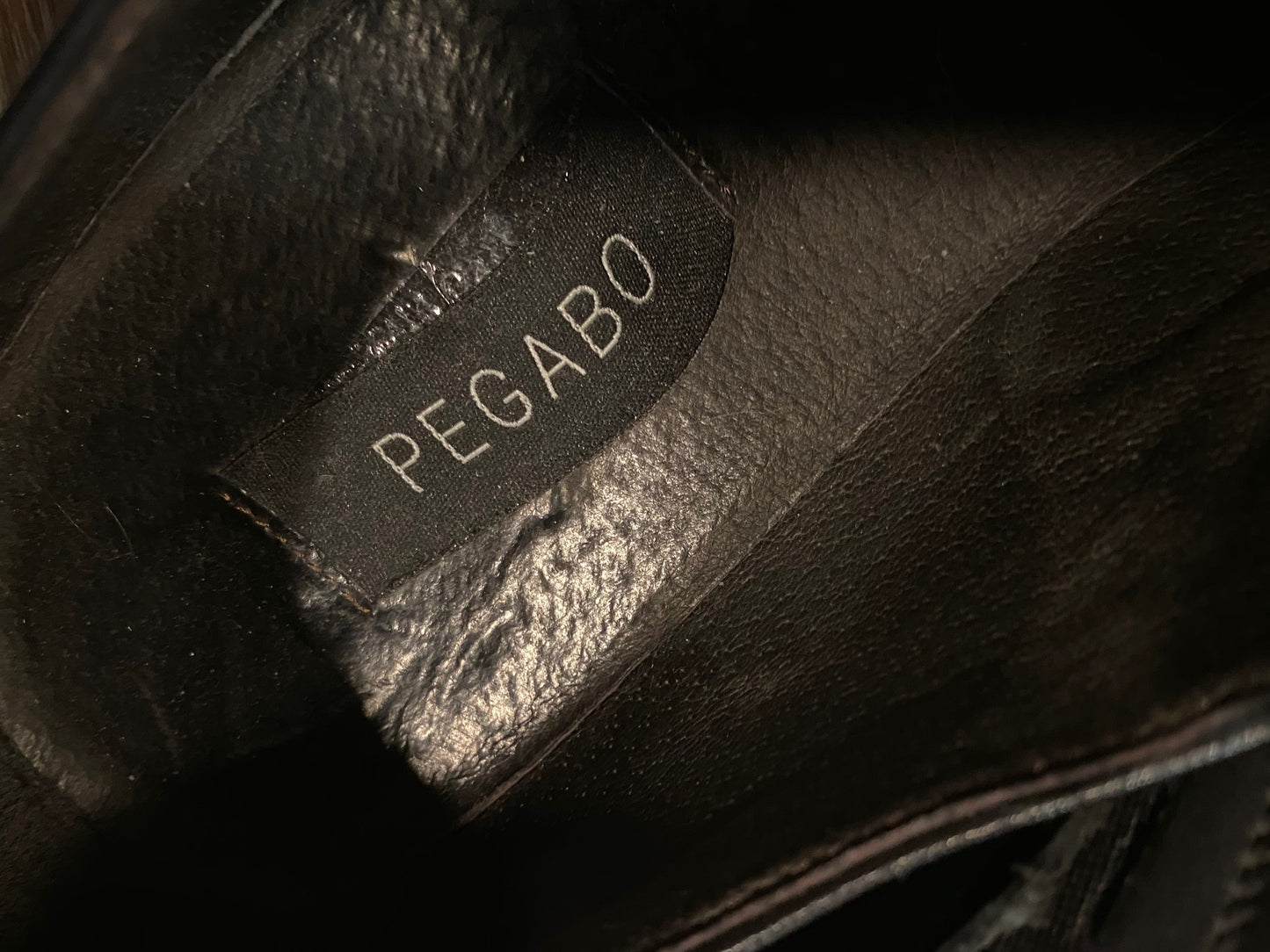 Kingspier Vintage - Black Vero Cuoio Cap Toe Loafers by Pegabo - Sizes: 8M 10W 41EURO, Made in Italy, Real Leather Insoles, Leather and Rubber Soles