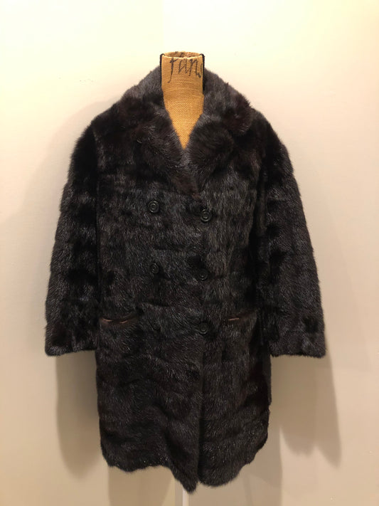 Kingspier Vintage - Vintage dark brown double breasted fur coat with red lining, button closures, pockets and on inside pocket. Fur type unknown. Size small.