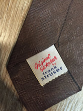Load image into Gallery viewer, Kingspier Vintage - Frank Struser Original Necktie in brown with gold starburst design. Fibres unknown.

Length: 56.6” 
Width: 2.5” 

This tie is in excellent condition.
