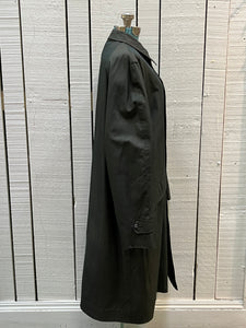 Vintage 60’s Barretts Haverhill green/grey trench coat with nylon/ cotton/viscose blend shell, zip out lining, button closures and two front pockets.

Made in USA
Chest 50”