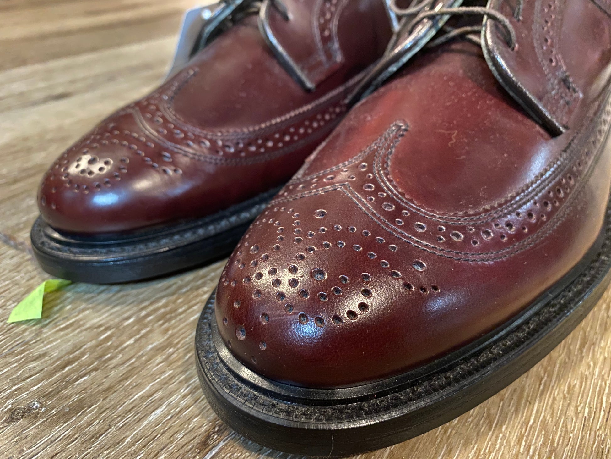 Kingspier Vintage - Burgundy Full Brogue Wingtip Derbies by Dexte - Sizes: 7M 8.5W 39-40EURO, Made in USA, Dexter USA Leather Soles and Rubber Heels