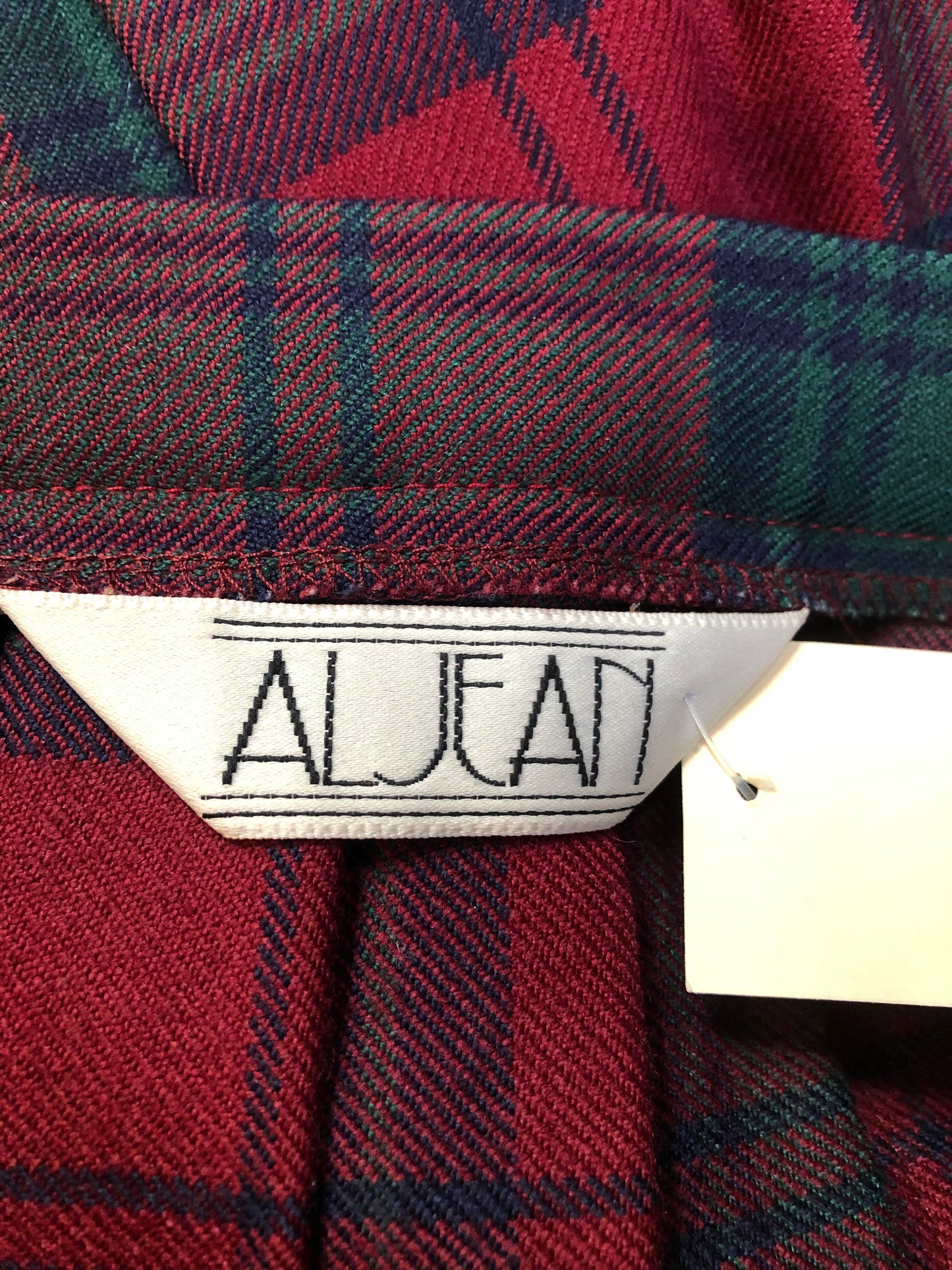 Kingspier Vintage - Vintage Al Jean red and green 100% pure virgin wool plaid Fashion Kilt. Made in Canada.