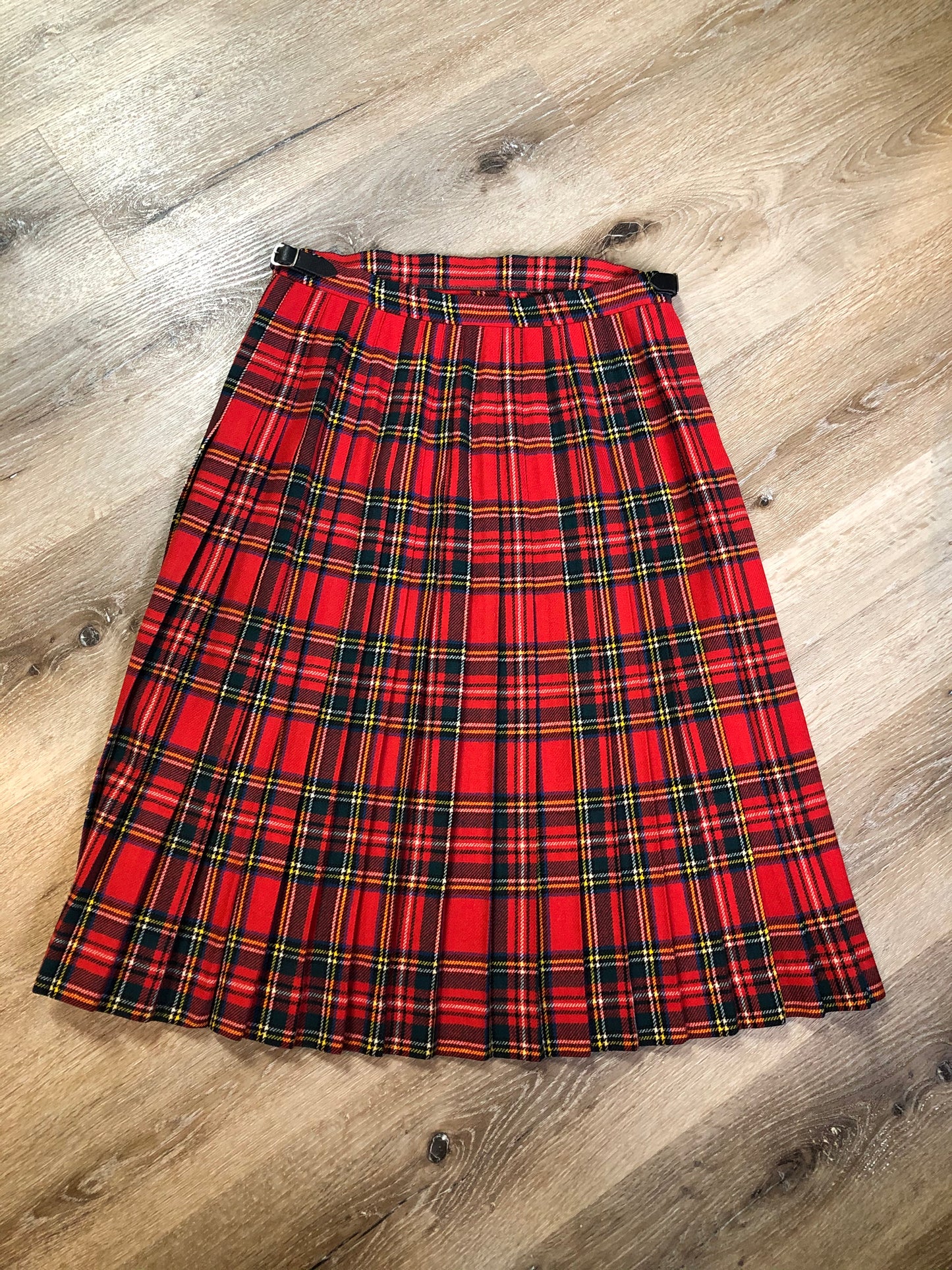 Kingspier Vintage - Vintage Brendella Royal Stewart tartan 100% wool kilt with fringed over skirt. Made in Ireland.