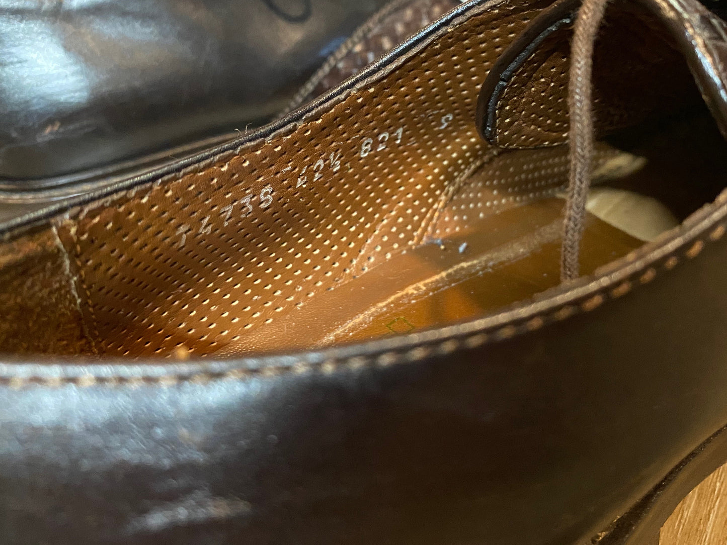 Kingspier Vintage - Brown Basket Weave Leather Derbies with Dark Brown Quarters/Back by Antica Cuoieria Shoemaker’s Goodyear Type - Sizes: 9.5M 11.5W 42.5EURO, Made in Italy, Vero Cuoio Leather Soles and Insoles, Antica Cuoieria Rubber Heels