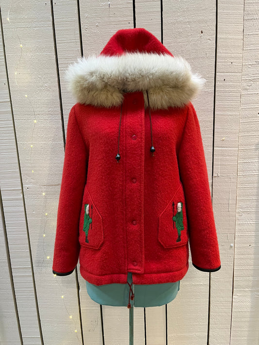 Vintage James Bay 100% pure virgin wool red northern parka with white fur trimmed hood, zipper and snap closures, two zip front pockets, drawstring at the waist, leather trimmed cuffs, a quilted lining and felt applique details.
Made in Canada
Chest 40”