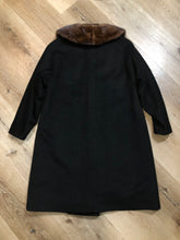 Load image into Gallery viewer, Kingspier Vintage - Vintage mid century Vassar Creation by Modern Deb long black wool coat with brown fur collar, button closures, two front pockets and a satin lining.

Size medium.
