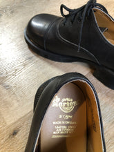 Load image into Gallery viewer, Kingspier Vintage - Brand new, made in UK! Black Doc Martens, heeled 70s style (more dramatic than the modern &quot;Shriver&quot; style.) Top of shoe hits at the ankle. 
Size UK 6/ US W 8.5

