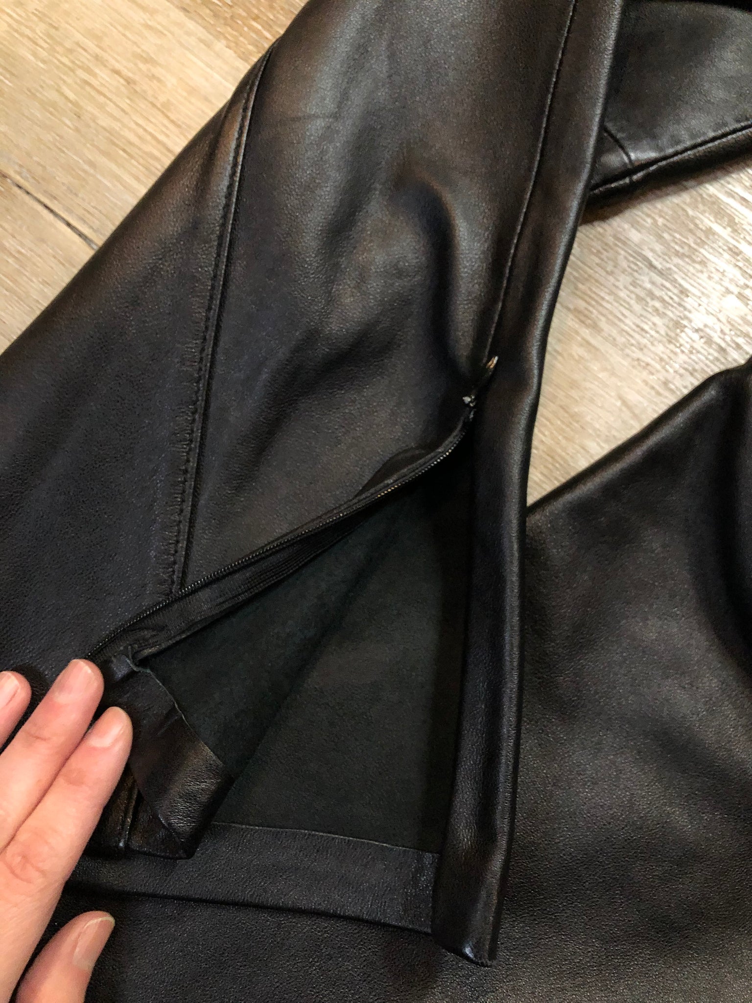 Danier Black Leather Pants – KingsPIER vintage