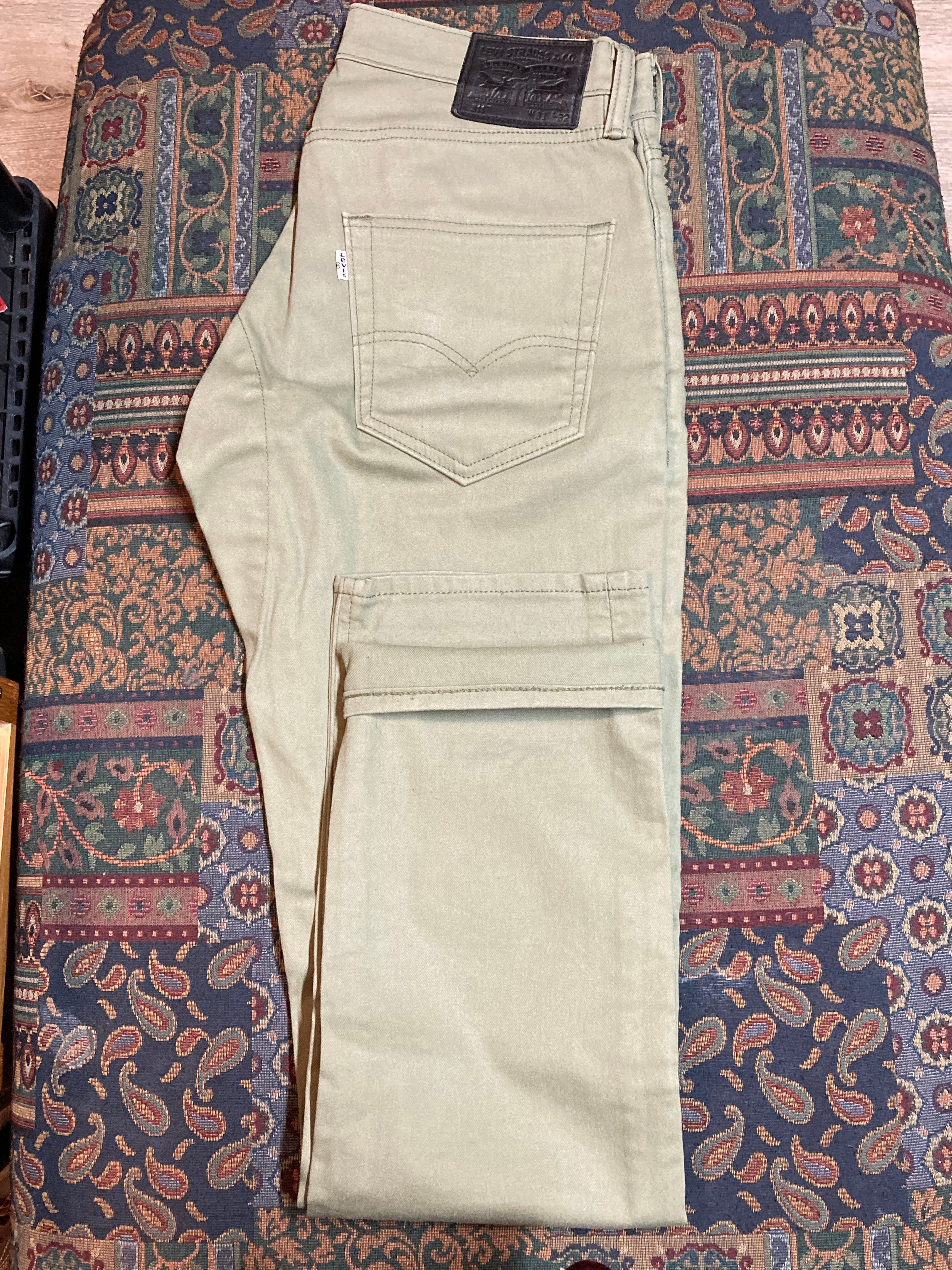 Levis 511 beige best sale