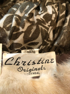 Kingspier Vintage - Vintage Christine Originals Blonde fur hat with fur pom pom. Interior lined in brown floral embroidered nylon mesh. Union made in Montreal, Canada. Size small.

This hat is in excellent condition.