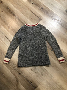 Kingspier Vintage - Roots wool blend crew neck sweater with signature cabin stripe,

Size XS