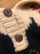 Load image into Gallery viewer, Kingspier Vintage - Vintage Nuevo Americana hand-knit quarter button wool sweater with coconut buttons.

Made in china.
Size medium/ large.

